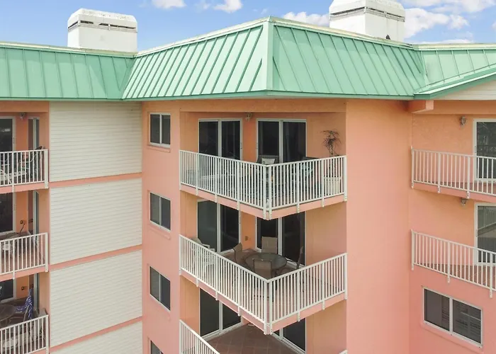 With Ocean View * Clearwater Beach